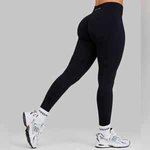 Thrivin Elevate Ribbed Mid-Waisted Contour Leggings